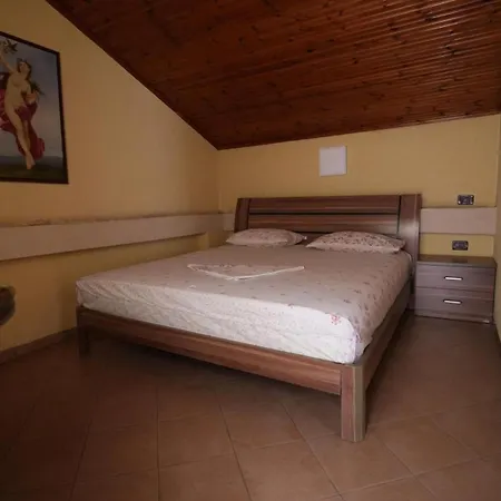 Отель Alen Bar 3*