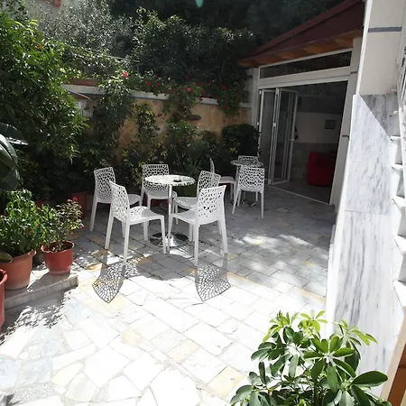 Alen Bar ホテル 3*