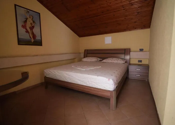 Ξενοδοχείο Alen Bar 3*